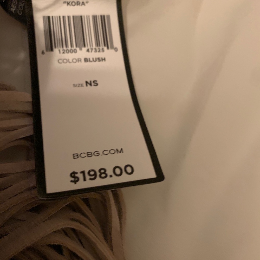 💛🤍🤍💛💛 RARE BCBG Wristlet bracket bag - Picture 7 of 11